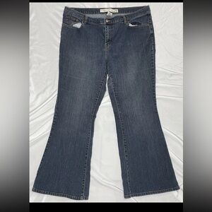 Venezia Jeans Flare 11" Rise Cotton Blend Blue Denim Women's Petite Sz. 20P